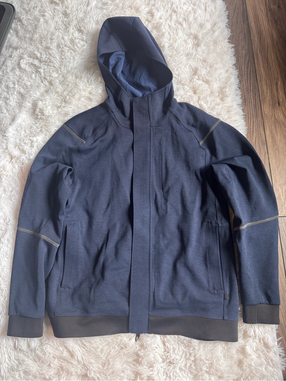 lululemon athletica Men's Hooded Windbreaker in Navy